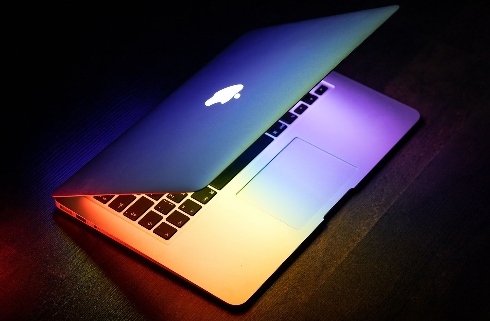 Was ist macOS Sonoma und wie installiert man es auf einem MacBook